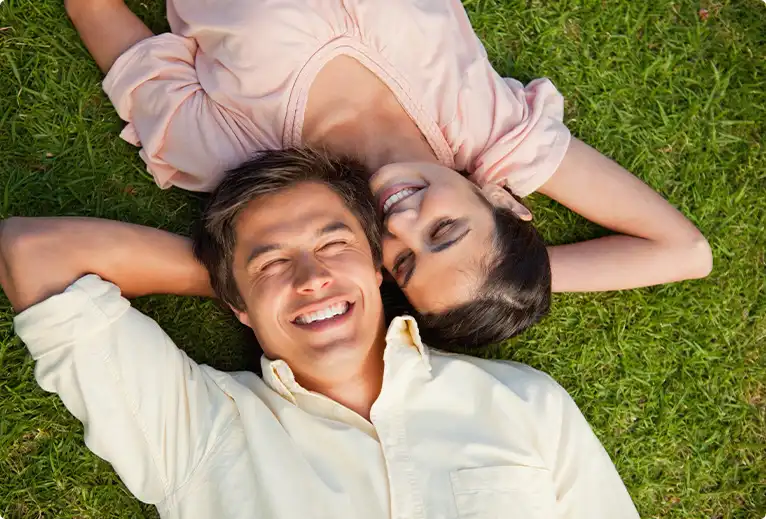 Pareja con el sueño del terreno propio INMOBILIARIA DEL ESTE