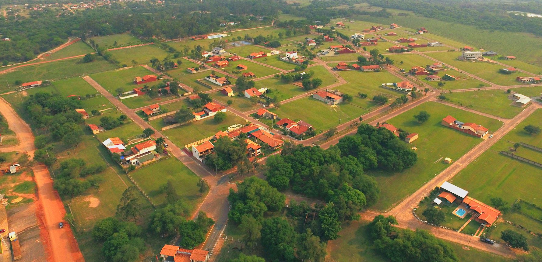 BARRIO CERRADO YTORORO COUNTRY